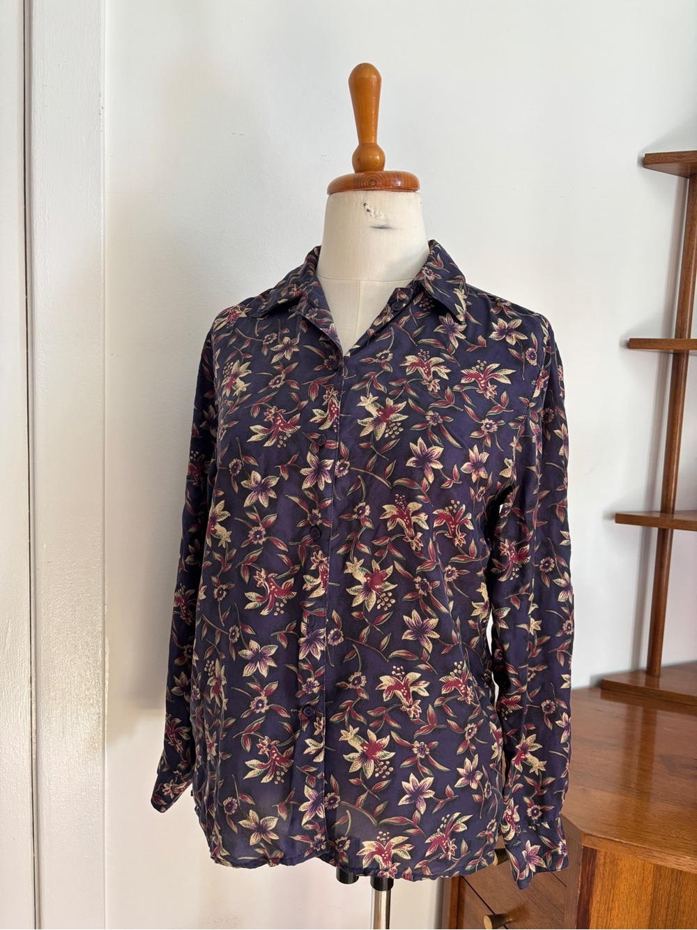 Vintage Navy Floral Button-Down 100% silk